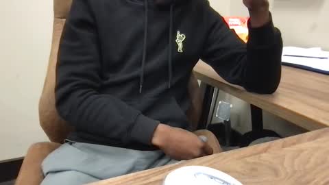 Urwivesaffair online show from September 9, 2025, 4:28 pm