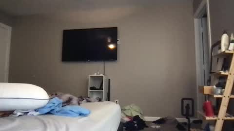 Urwivesaffair online show from April 3, 2026, 6:17 pm