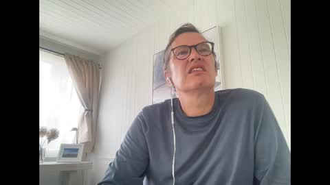 Snapshot of usablemale chatting on March 10, 2025, 6:34 pm P online show from March 10, 2025, 6:34 pm