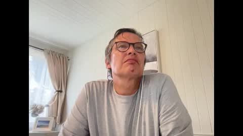 Snapshot of usablemale chatting on March 12, 2025, 11:12 pm P online show from March 12, 2025, 11:12 pm