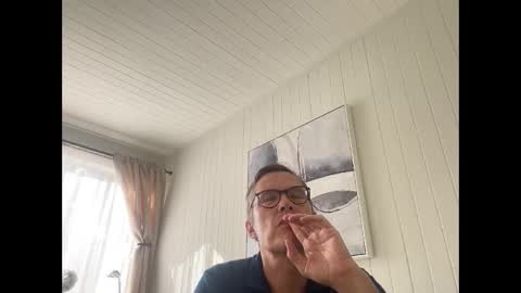 Snapshot of usablemale chatting on October 1, 2025, 11:00 pm P online show from October 1, 2025, 11:00 pm