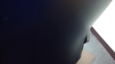 Snapshot of useemie chatting on January 20, 2025, 11:43 pm useemie online show from January 20, 2025, 11:43 pm