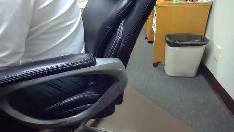 useemie online show from March 11, 2026, 10:38 pm