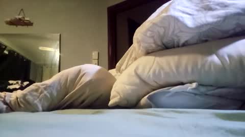 mia online show from February 14, 2026, 4:15 pm