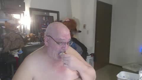 Snapshot of usgoober chatting on February 8, 2026, 2:26 am Eric online show from February 8, 2026, 2:26 am