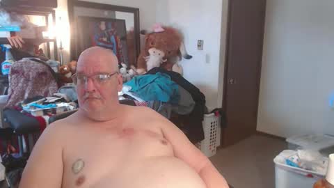 Snapshot of usgoober chatting on February 8, 2026, 2:31 pm Eric online show from February 8, 2026, 2:31 pm