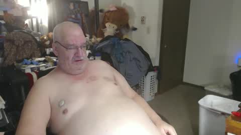 Snapshot of usgoober chatting on February 10, 2026, 12:20 pm Eric online show from February 10, 2026, 12:20 pm