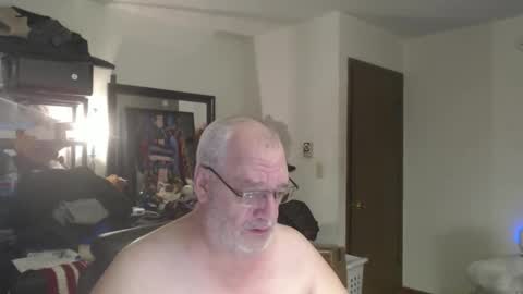 Snapshot of usgoober chatting on February 26, 2026, 12:15 pm Eric online show from February 26, 2026, 12:15 pm