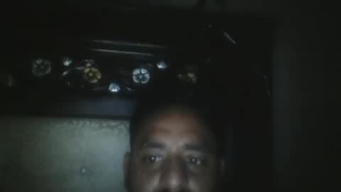 Snapshot of usman184 chatting on October 30, 2025, 10:21 pm Mian184 online show from October 30, 2025, 10:21 pm