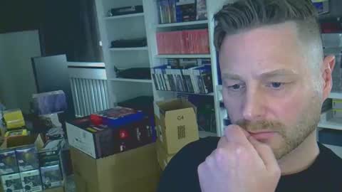 uwvvlvip online show from March 7, 2026, 9:56 pm