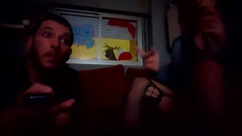 uxueee online show from January 18, 2026, 4:05 am