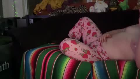 v69923285 online show from December 18, 2025, 7:58 am