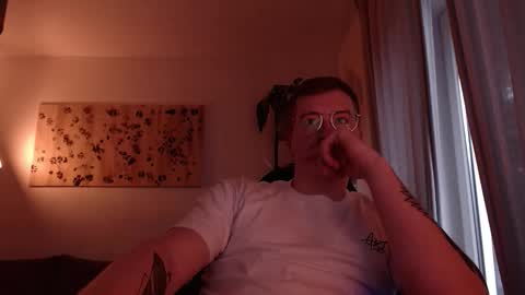 vacation__ online show from October 9, 2025, 3:54 pm