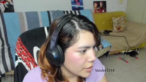 Vaiolet1314 online show from February 28, 2025, 3:37 am