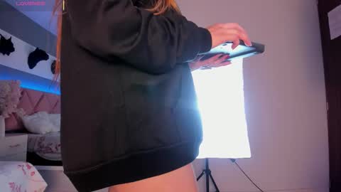 Snapshot of val_oconner chatting on October 30, 2025, 3:08 am val_oconner online show from October 30, 2025, 3:08 am