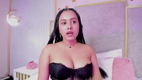 Valen  online show from June 3, 2026, 7:08 pm