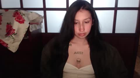 Snapshot of valen_tina33 chatting on April 14, 2026, 3:01 am Valentina online show from April 14, 2026, 3:01 am