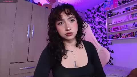 valentina online show from July 17, 2026, 3:02 am