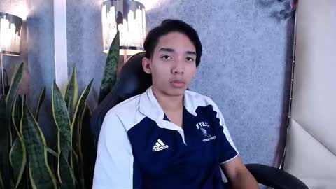 Snapshot of valenorlerot chatting on October 16, 2025, 5:08 am Valenor online show from October 16, 2025, 5:08 am