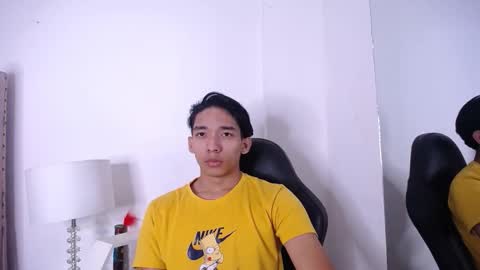 Snapshot of valenorlerot chatting on October 19, 2025, 4:57 am Valenor online show from October 19, 2025, 4:57 am