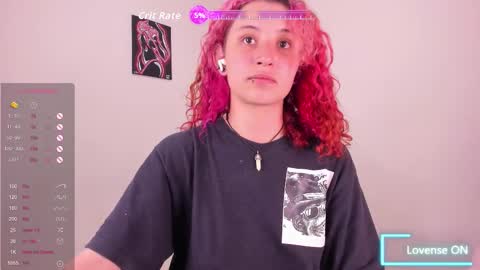 Snapshot of valent_27 chatting on November 18, 2025, 3:34 am Valentina online show from November 18, 2025, 3:34 am