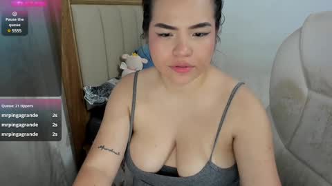 valentina_anzuate online show from January 24, 2025, 6:14 am