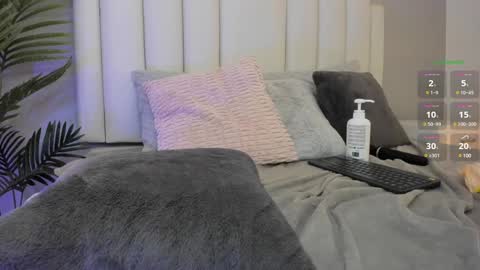 Snapshot of valentina_m17 chatting on January 15, 2025, 7:48 am VALENTINA online show from January 15, 2025, 7:48 am