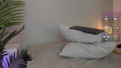 Snapshot of valentina_m17 chatting on September 30, 2025, 12:04 am VALENTINA online show from September 30, 2025, 12:04 am