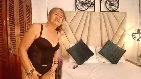 Snapshot of valentinadiazz1 chatting on March 5, 2025, 7:27 pm Ana online show from March 5, 2025, 7:27 pm