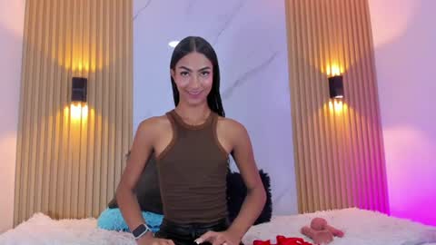 valentinaliux_ online show from July 13, 2026, 12:52 pm