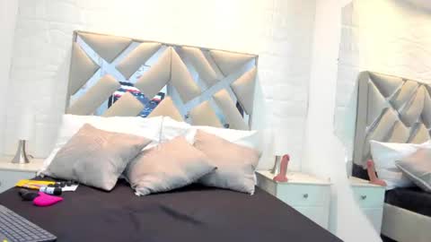Snapshot of valentinasu_ chatting on June 13, 2026, 11:52 am VALENTINA online show from June 13, 2026, 11:52 am