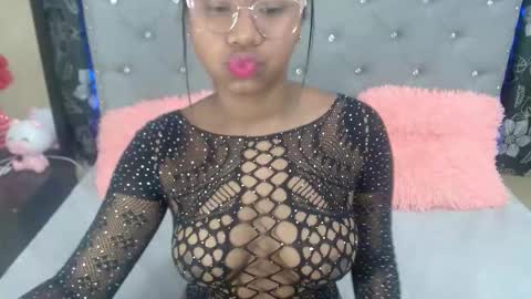 valentina vega online show from February 9, 2026, 4:16 am