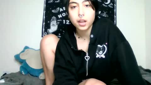 Snapshot of valentineyittk chatting on December 21, 2024, 2:19 am ValentineKitty online show from December 21, 2024, 2:19 am