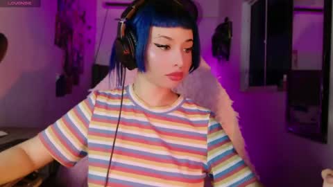 Snapshot of valentinna_5 chatting on November 14, 2025, 10:03 am Danielle Please help me to reach 300 thumbs up online show from November 14, 2025, 10:03 am