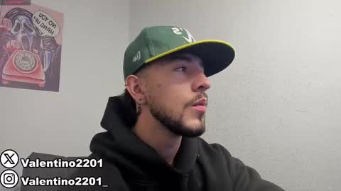 valentino online show from March 8, 2025, 1:28 am