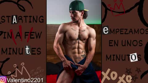 Snapshot of valentino_2201 chatting on June 6, 2026, 1:43 am Valentino - 15 OFF valentino2201 online show from June 6, 2026, 1:43 am