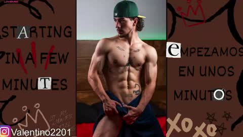 Snapshot of valentino_2201 chatting on June 8, 2026, 12:03 am Valentino - 15 OFF valentino2201 online show from June 8, 2026, 12:03 am