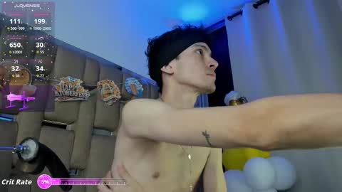 Valentino online show from September 28, 2025, 3:17 pm