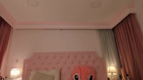 Vale Toro  online show from February 23, 2026, 12:02 pm