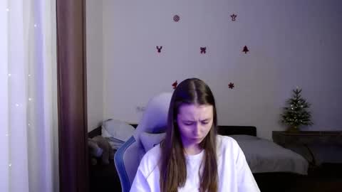 Snapshot of valents_cherry chatting on December 13, 2024, 5:10 pm Valentina online show from December 13, 2024, 5:10 pm