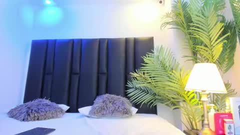 valeri_tafur online show from March 18, 2026, 11:02 am