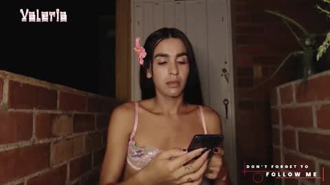 valeria online show from November 27, 2025, 6:59 am