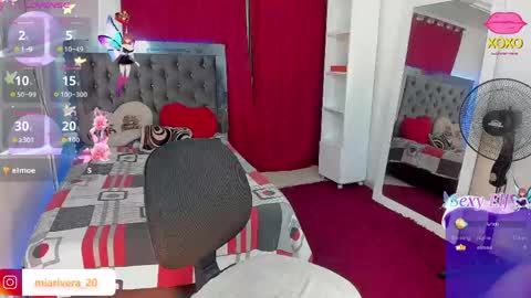 valeria_19x online show from April 23, 2026, 11:29 pm