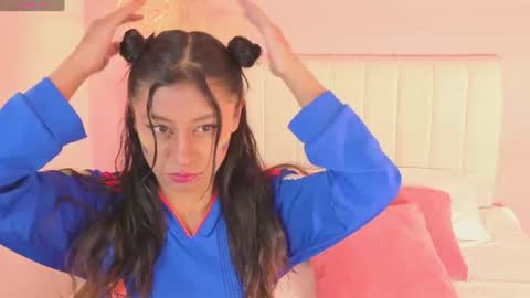 Snapshot of valeria__torres chatting on June 24, 2026, 12:37 pm Valeria online show from June 24, 2026, 12:37 pm