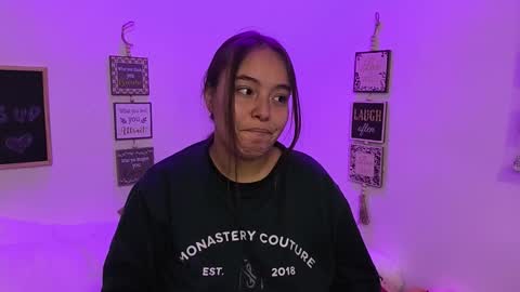 valeria online show from March 12, 2026, 4:51 am