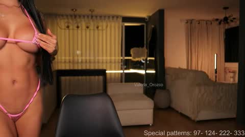 valeria_orozco online show from October 18, 2025, 12:57 am