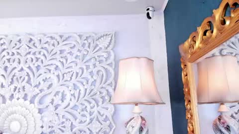 Snapshot of valeria_restrepo chatting on June 4, 2026, 6:14 pm Valeria online show from June 4, 2026, 6:14 pm