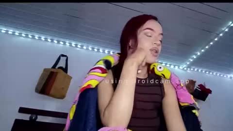 valeria_rios22 online show from April 6, 2026, 7:20 am