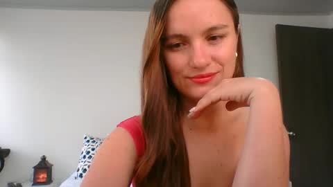 valeriafrannco online show from May 5, 2026, 9:34 pm