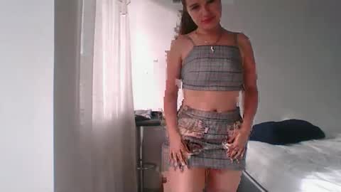 valeriafrannco online show from May 7, 2026, 12:43 pm